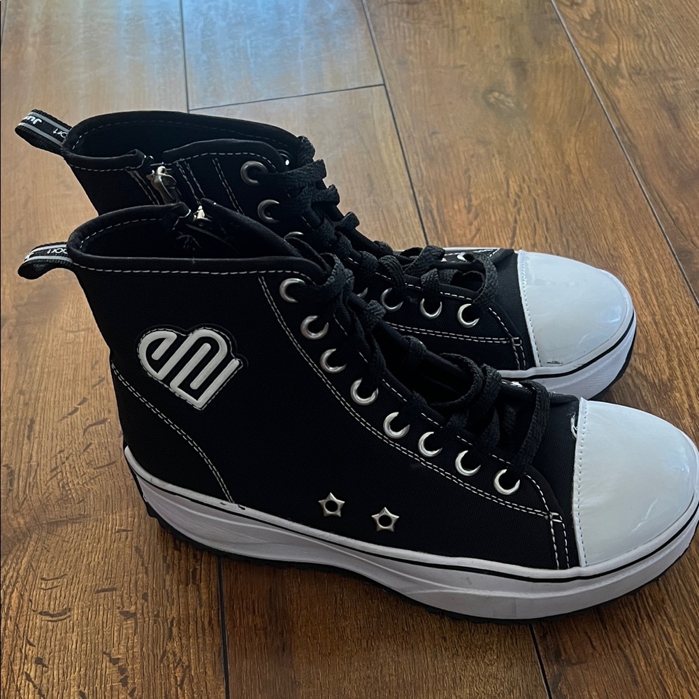 Justice high top shoe